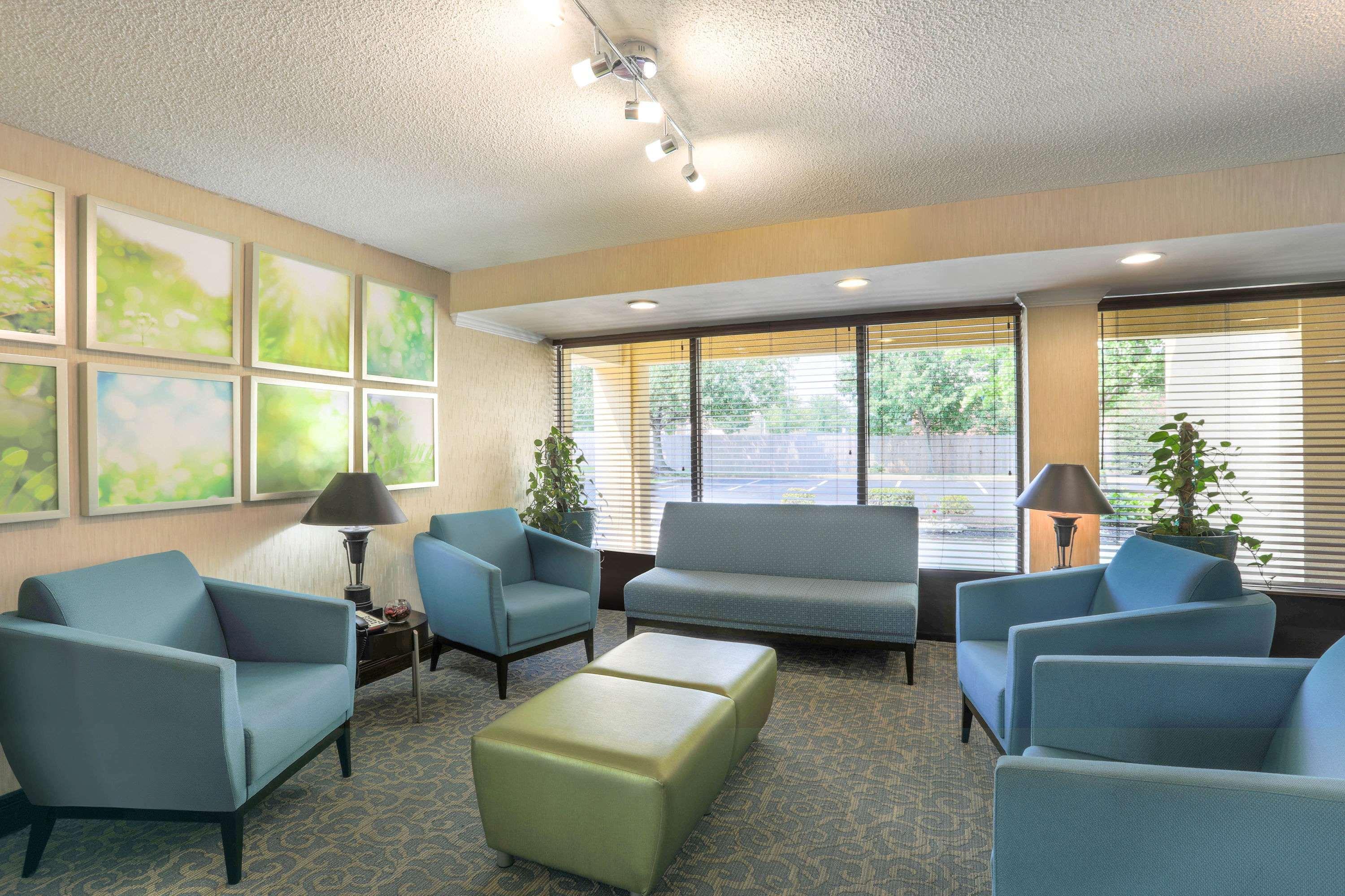 Days Inn By Wyndham Newark Wilmington Εξωτερικό φωτογραφία