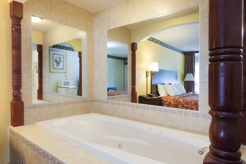 Days Inn By Wyndham Newark Wilmington Δωμάτιο φωτογραφία